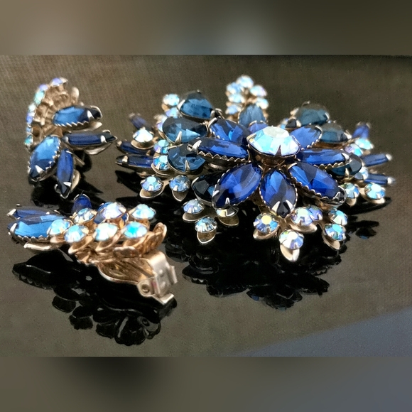 Judy Lee Vintage Blue Rhinestone Brooch and Earring Set - Picture 4 of 10